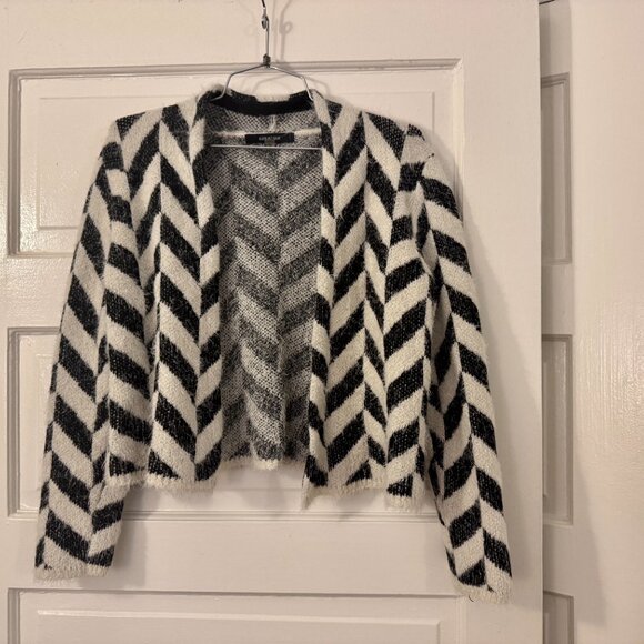 August Silk Black & White Chevron Fuzzy Mod Cardigan Sweater - Medium - Picture 2 of 7